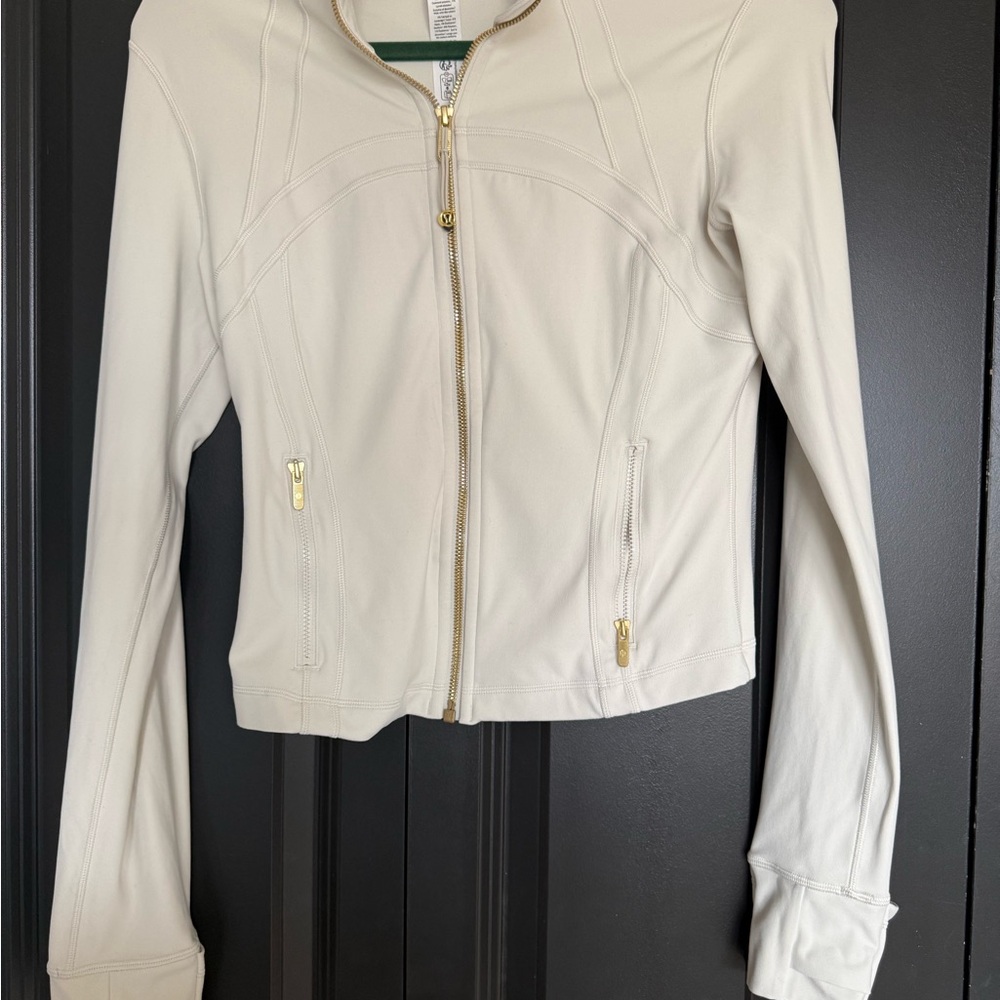 Lululemon cropped define